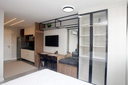 Studio - Sala / Quarto de kitnet/studio para alugar com 1 quarto, 30m² em Cidade Baixa, Porto Alegre