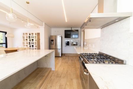 Apartamento à venda com 240m², 5 quartos e 3 vagasCozinha