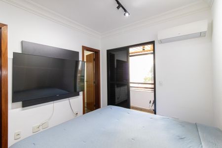 Apartamento à venda com 240m², 5 quartos e 3 vagasSuite 2