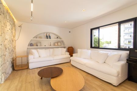 Apartamento à venda com 240m², 5 quartos e 3 vagasSala