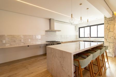 Apartamento à venda com 240m², 5 quartos e 3 vagasCozinha