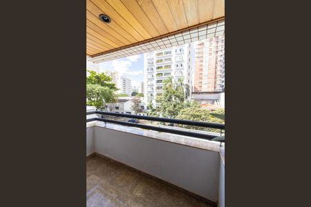 Apartamento à venda com 240m², 5 quartos e 3 vagasSuite 3