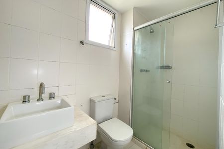 Apartamento para alugar com 100m², 3 quartos e 2 vagasBanheiro da Suíte 1