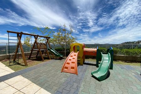 Apartamento para alugar com 100m², 3 quartos e 2 vagasÁrea comum - Playground