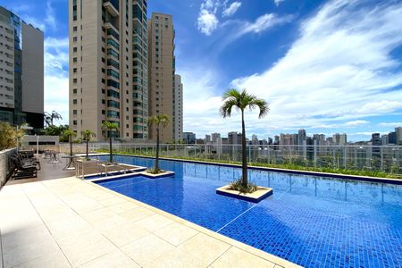 Apartamento para alugar com 100m², 3 quartos e 2 vagasÁrea comum - Piscina