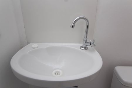 Apartamento para alugar com 36m², 2 quartos e sem vaga Apartamento para alugar com 36m², 2 quartos e sem vagaBanheiro