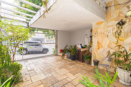 Casa à venda com 146m², 2 quartos e 2 vagas Casa à venda com 146m², 2 quartos e 2 vagasGaragem