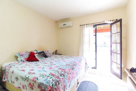 Casa à venda com 106m², 3 quartos e 2 vagasSuíte