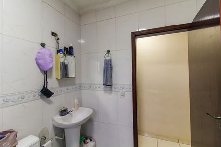 Casa à venda com 106m², 3 quartos e 2 vagasBanheiro da Suíte