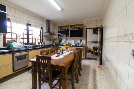 Casa à venda com 106m², 3 quartos e 2 vagasCozinha