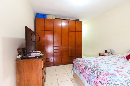 Casa para alugar com 3 quartos, 106m² em Vila Carmosina, São Paulo