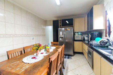 Casa à venda com 106m², 3 quartos e 2 vagasCozinha