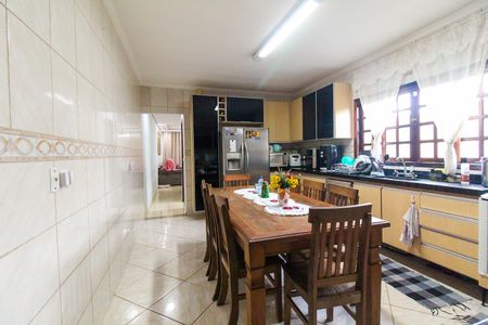 Casa à venda com 106m², 3 quartos e 2 vagasCozinha