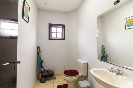 Casa à venda com 106m², 3 quartos e 2 vagasLavabo