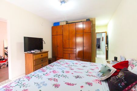 Casa à venda com 106m², 3 quartos e 2 vagasSuíte