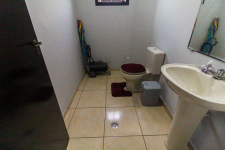 Casa à venda com 106m², 3 quartos e 2 vagasLavabo