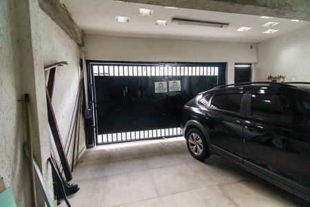Casa à venda com 106m², 3 quartos e 2 vagasGaragem