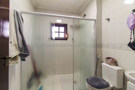 Casa à venda com 106m², 3 quartos e 2 vagasBanheiro da Suíte