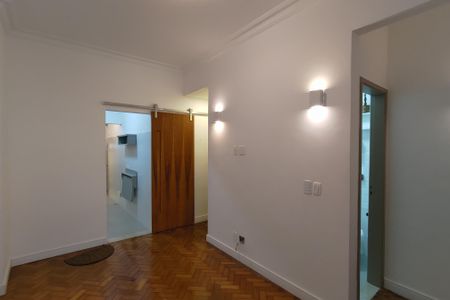 Sala de apartamento para alugar com 1 quarto, 45m² em Copacabana, Rio de Janeiro