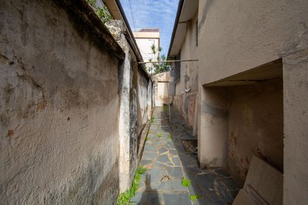 Casa para alugar com 300m², 3 quartos e 2 vagasCORREDOR EXTERNO