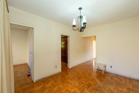 SALA de casa para alugar com 3 quartos, 300m² em Carlos Prates, Belo Horizonte
