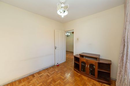 QUARTO1 de casa para alugar com 3 quartos, 300m² em Carlos Prates, Belo Horizonte
