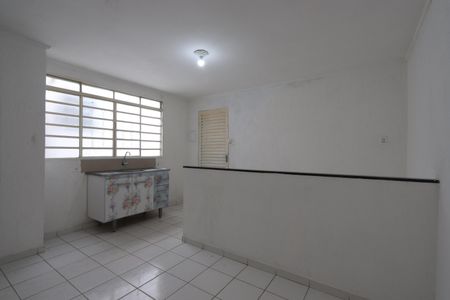 Sala de casa para alugar com 1 quarto, 40m² em Vila Darli, São Paulo
