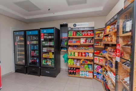 Apartamento à venda com 81m², 3 quartos e 1 vagaMercado 24h