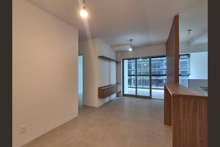 Sala  de apartamento para alugar com 2 quartos, 84m² em Recreio dos Bandeirantes, Rio de Janeiro