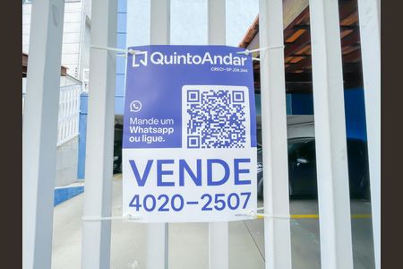 Casa de condomínio à venda com 160m², 4 quartos e 4 vagas Casa de condomínio à venda com 160m², 4 quartos e 4 vagasPlaca