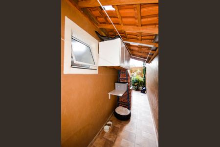 Casa de condomínio para alugar com 80m², 2 quartos e 1 vagaÁrea de Serviço