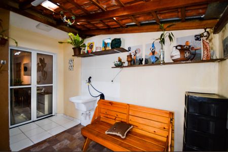 Casa de condomínio para alugar com 80m², 2 quartos e 1 vagaGarden/Área privativa