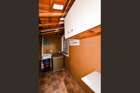 Casa de condomínio para alugar com 80m², 2 quartos e 1 vagaÁrea de Serviço