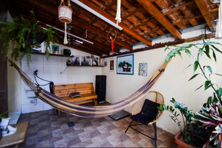 Casa de condomínio para alugar com 80m², 2 quartos e 1 vagaGarden/Área privativa