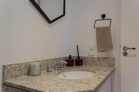 Apartamento à venda com 54m², 2 quartos e 1 vaga Apartamento à venda com 54m², 2 quartos e 1 vagaBanheiro