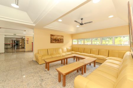 Apartamento à venda com 38m², 1 quarto e 1 vaga Apartamento à venda com 38m², 1 quarto e 1 vagaÁrea comum - Salão de festas