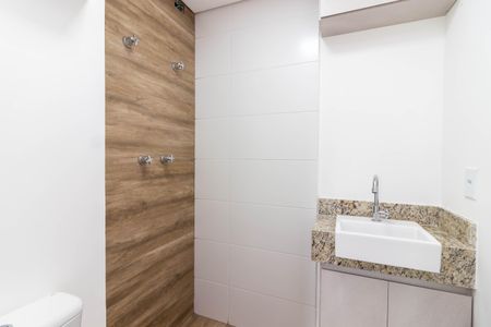 Apartamento para alugar com 30m², 1 quarto e sem vagaBanheiro da Suíte