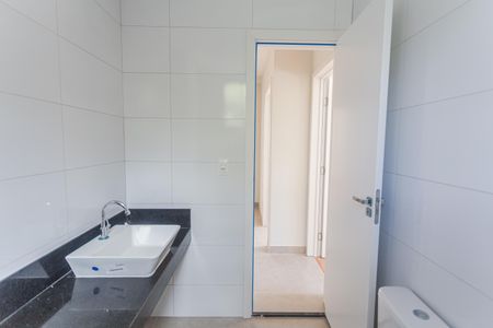 Apartamento à venda com 77m², 3 quartos e 2 vagasBanheiro Social