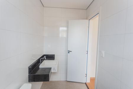 Apartamento à venda com 77m², 3 quartos e 2 vagasBanheiro da Suíte