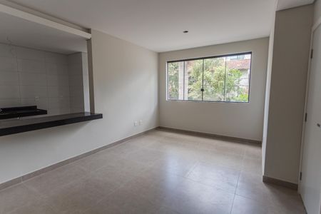 Sala de apartamento à venda com 3 quartos, 77m² em Ipiranga, Belo Horizonte
