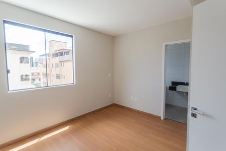 Suíte de apartamento à venda com 3 quartos, 77m² em Ipiranga, Belo Horizonte
