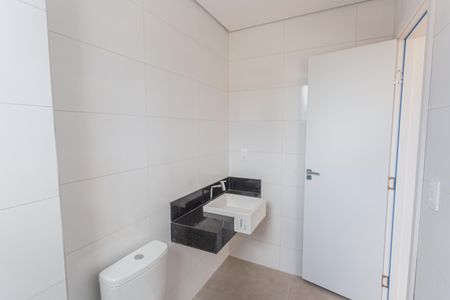 Apartamento à venda com 77m², 3 quartos e 2 vagasBanheiro da Suíte