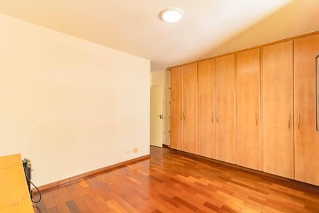 Apartamento à venda com 162m², 4 quartos e 2 vagas