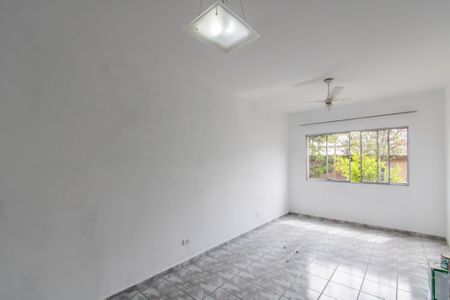 Sala de casa para alugar com 2 quartos, 70m² em Vila Paranagua, São Paulo