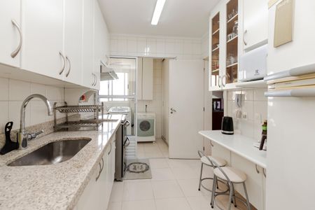 Apartamento à venda com 117m², 3 quartos e 3 vagasCozinha