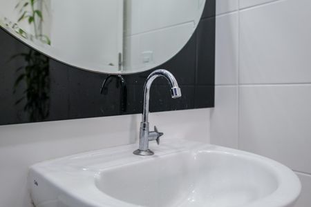 Apartamento à venda com 45m², 2 quartos e 1 vaga Apartamento à venda com 45m², 2 quartos e 1 vagaBanheiro