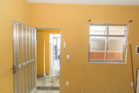 Sala de apartamento para alugar com 1 quarto, 50m² em Vila Valqueire, Rio de Janeiro