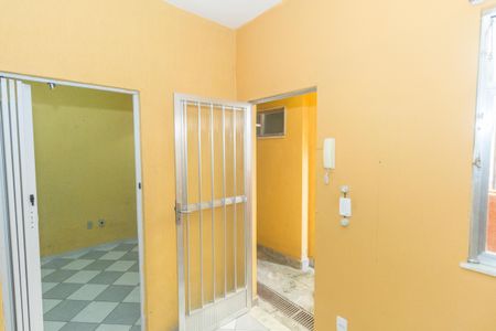 Sala de apartamento para alugar com 1 quarto, 50m² em Vila Valqueire, Rio de Janeiro