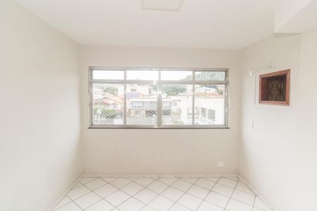 Quarto 1 de apartamento para alugar com 2 quartos, 127m² em Vila Valqueire, Rio de Janeiro