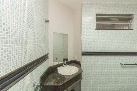 Apartamento para alugar com 127m², 2 quartos e 1 vaga Apartamento para alugar com 127m², 2 quartos e 1 vagaBanheiro
